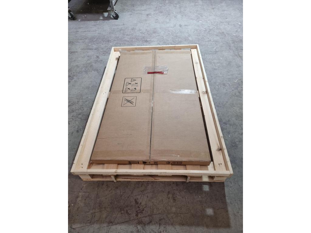 Extra-flat shower tray ADICIONAL - Domopure texture in white Domopure polyester - L160 x W90 x H2.8 cm - Domopure RBFI15185